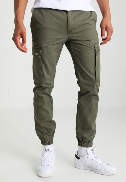 Jeans with an elasticated hem